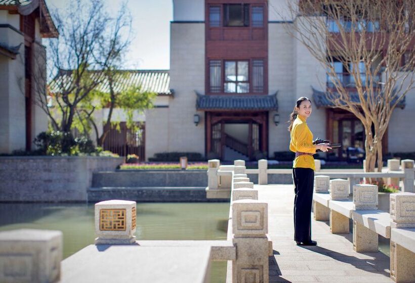 בית מלון כפרי Jinmao Purelax Lijiang, The Unbound Collection By Hyatt