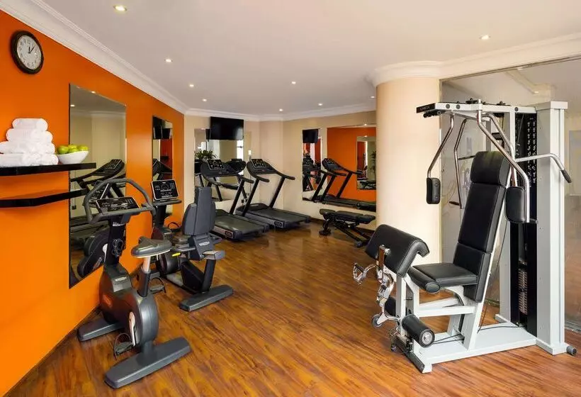 Отель Radisson Blu Dhahran