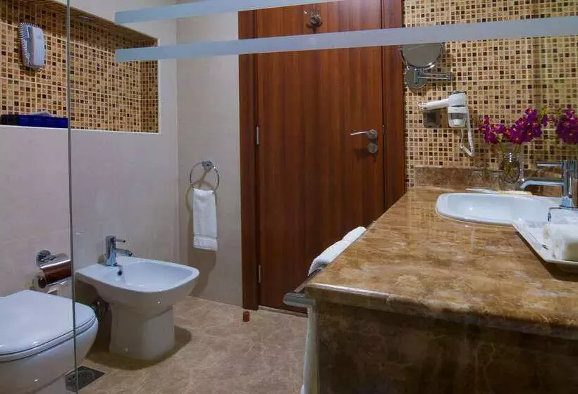 Отель Radisson Blu Dhahran