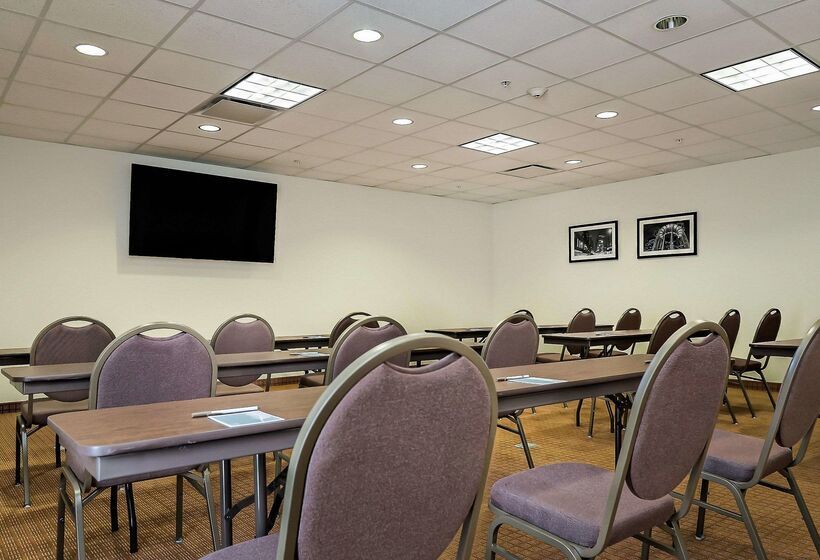 Отель Sleep Inn & Suites   Fort Scott