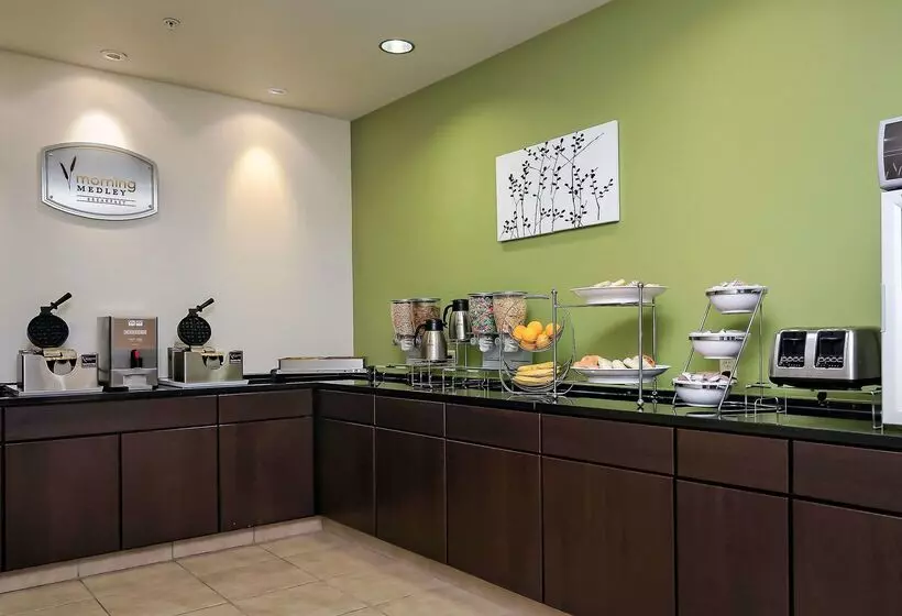 בית מלון כפרי Sleep Inn & Suites   Fort Scott