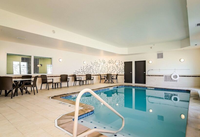 Отель Sleep Inn & Suites   Fort Scott