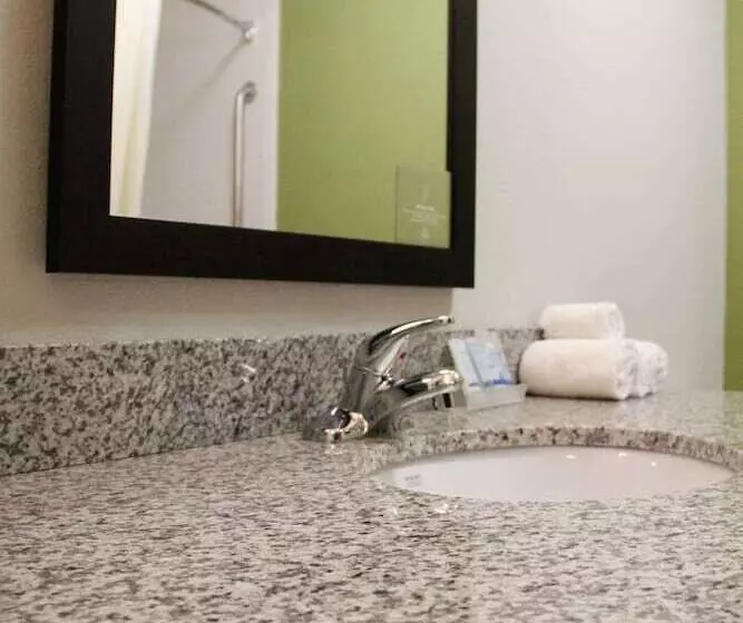 בית מלון כפרי Sleep Inn & Suites   Fort Scott