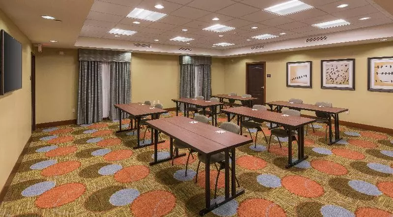 Hotel Staybridge Suites Canton, An Ihg