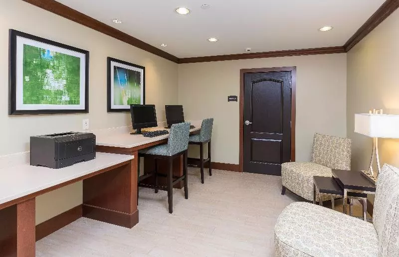 Hotel Staybridge Suites Canton, An Ihg