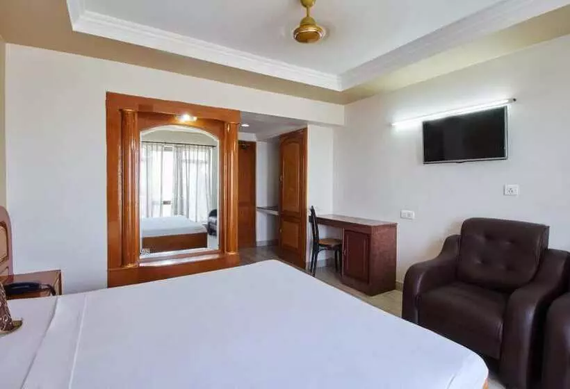 Отель Sun World