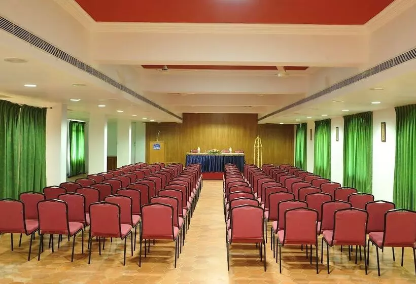 هتل Swagath Holiday Resort