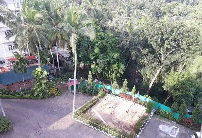 هتل Swagath Holiday Resort