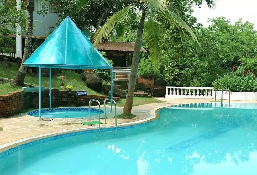 هتل Swagath Holiday Resort