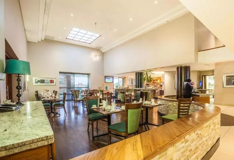 هتل Town Lodge Gaborone