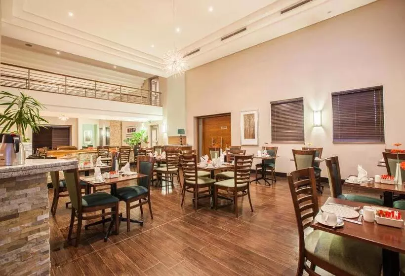 هتل Town Lodge Gaborone