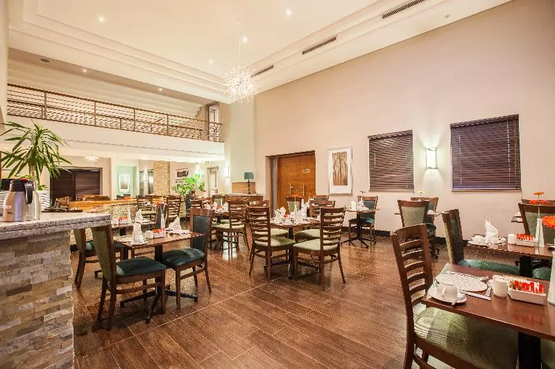 هتل Town Lodge Gaborone