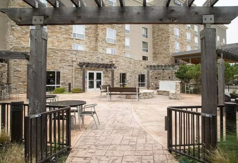 Отель Towneplace Suites By Marriott Oxford