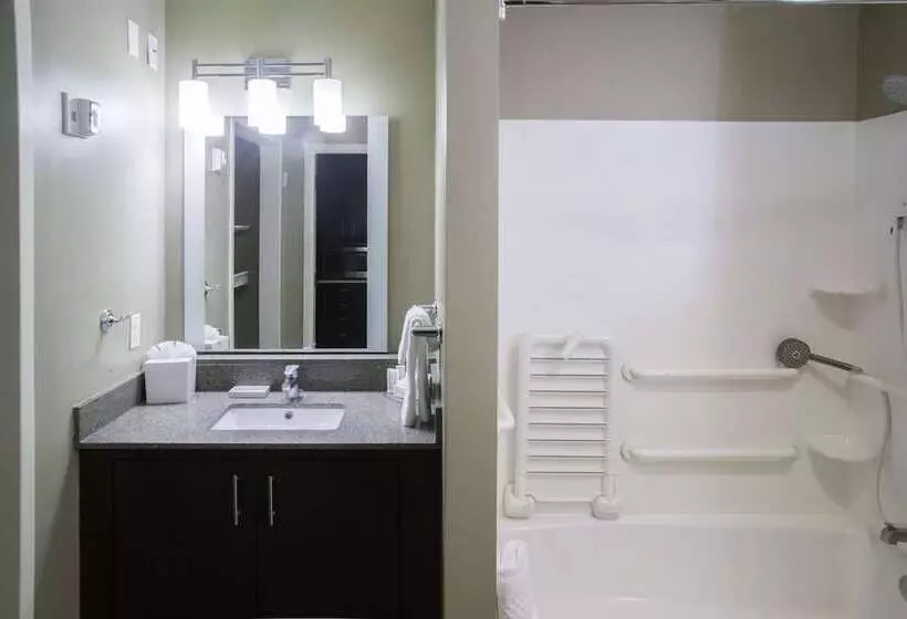 Отель Towneplace Suites By Marriott Oxford