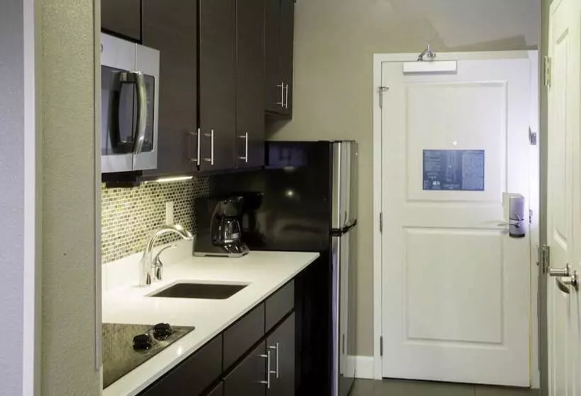 Отель Towneplace Suites By Marriott Oxford