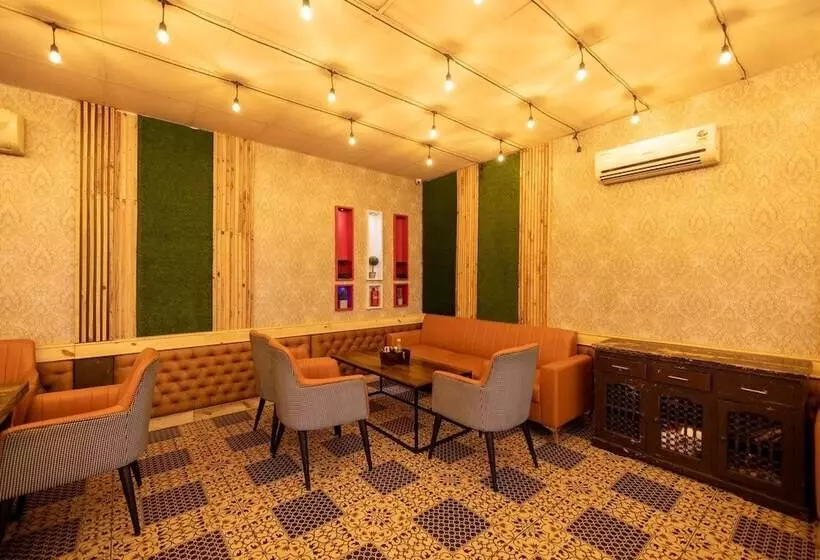 هتل Welcomheritage Traditional Haveli