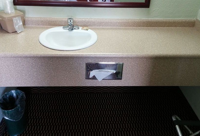 Мотель Claxton Inn