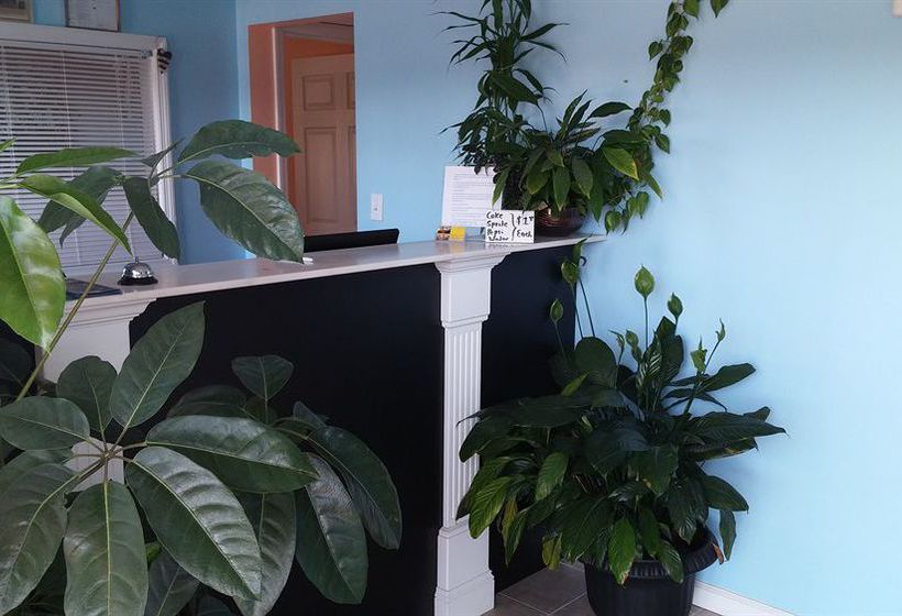 Мотель Claxton Inn