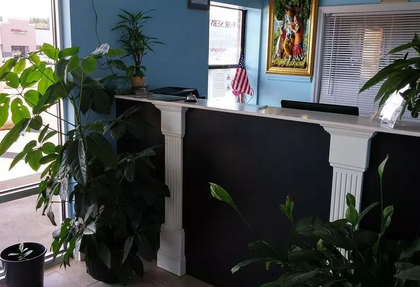 مُتل Claxton Inn