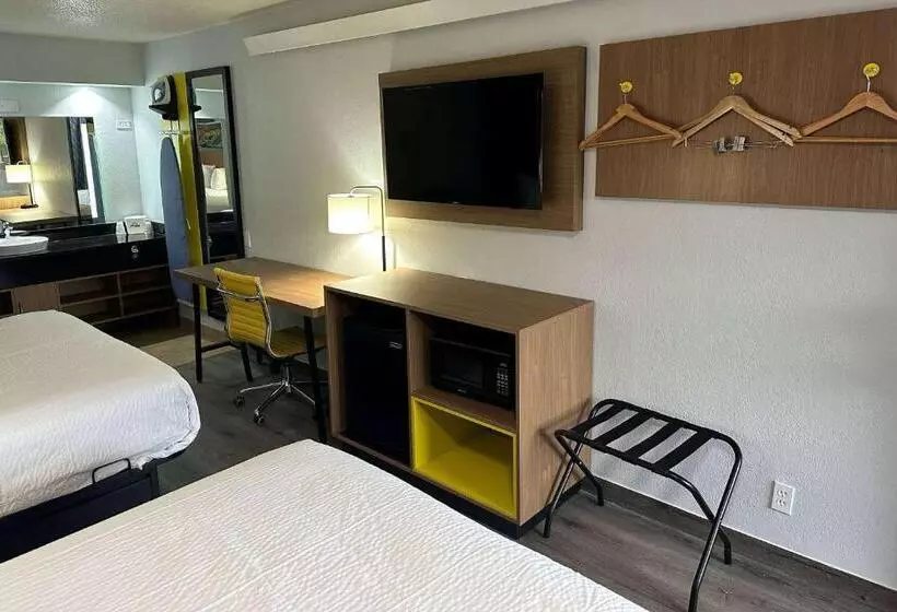 モーテル Days Inn By Wyndham Columbus Worthington