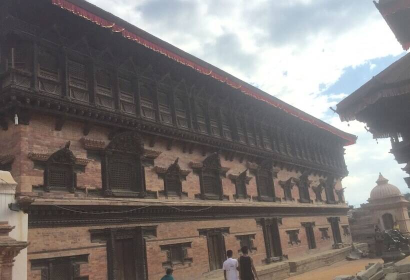 پانسیون Shiva Guest House