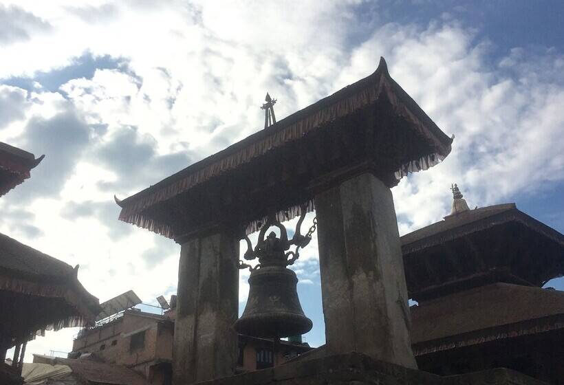 پانسیون Shiva Guest House