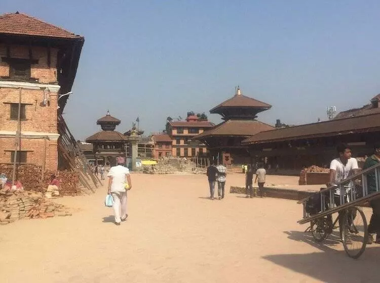 پانسیون Shiva Guest House