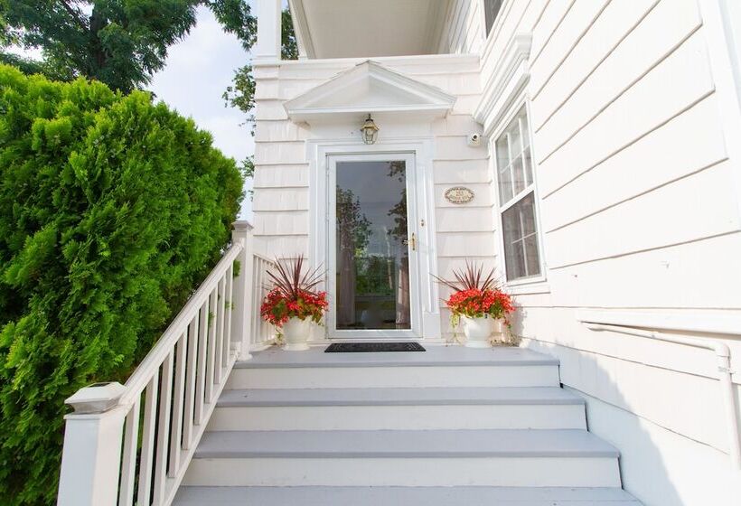 פנסיון The Harbor Rose