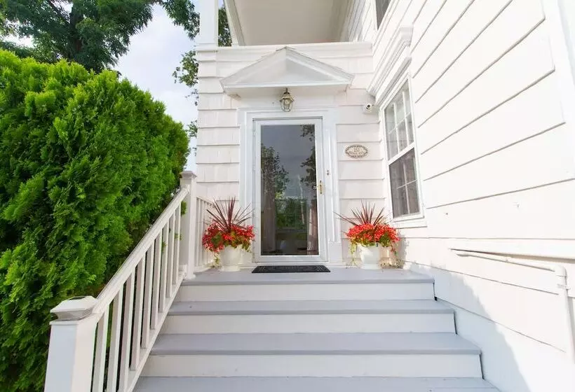 膳宿费 The Harbor Rose