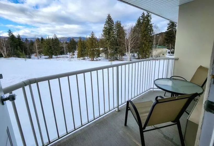 Hotelli Quality Inn & Suites