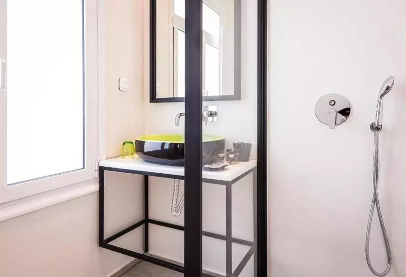 هتل Thejoy City Suites