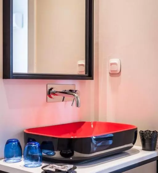 هتل Thejoy City Suites