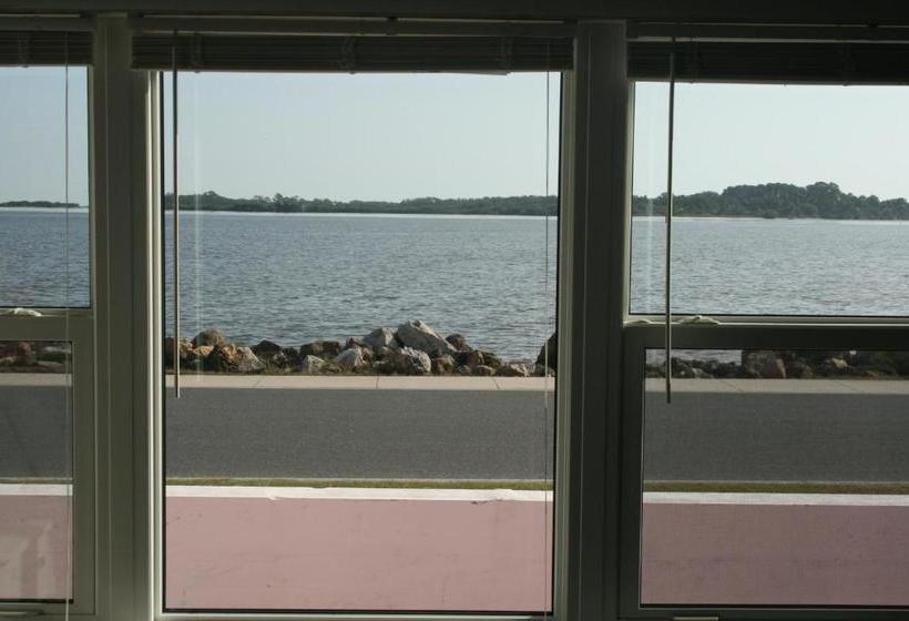 Beach Front Motel Cedar Key