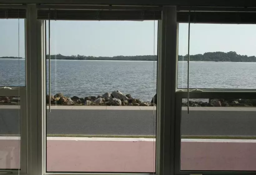 Beach Front Motel Cedar Key
