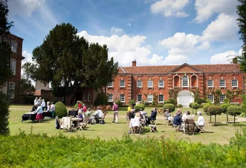 Hotel Chicheley Hall