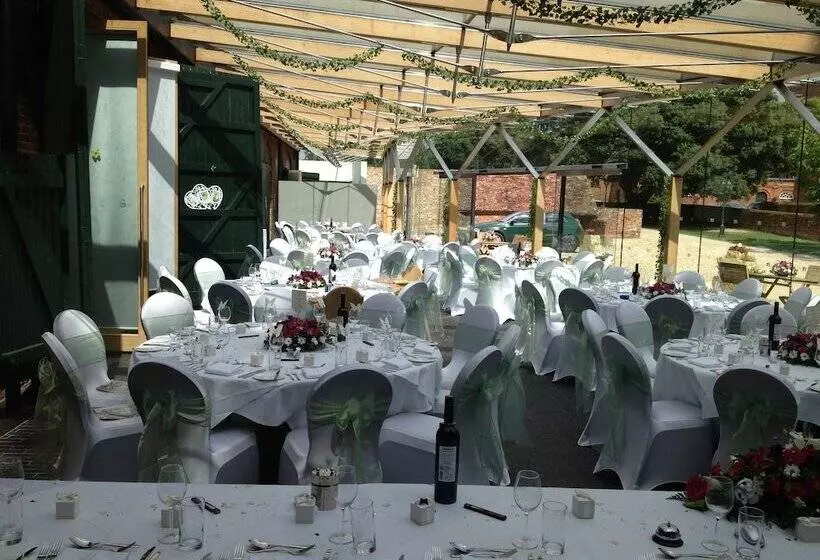 Hotel Chicheley Hall