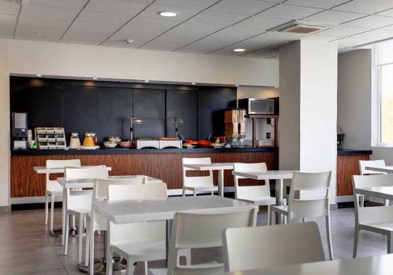 فندق City Express By Marriott Tehuacan