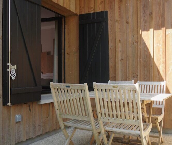 酒店 Domaine Du Ferret Restaurant & Spa