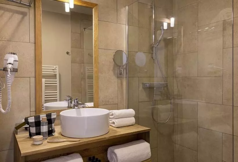 בית מלון כפרי Domaine Du Ferret Restaurant & Spa