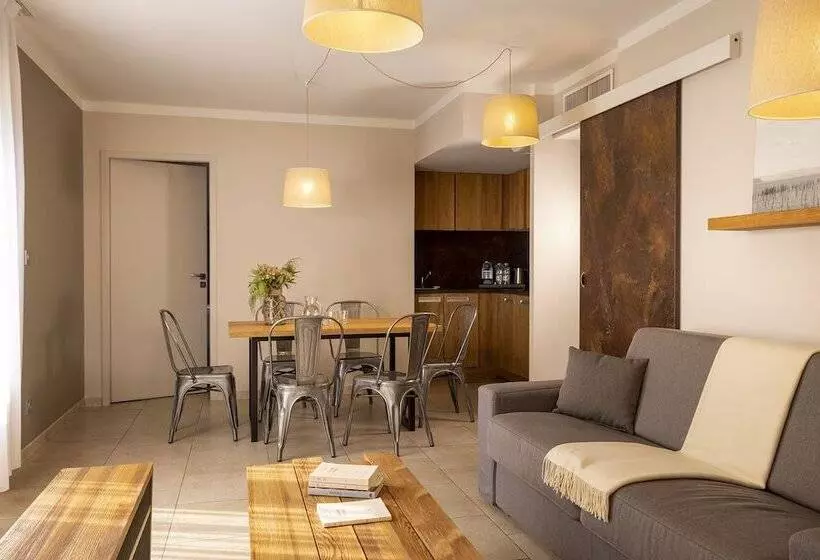 בית מלון כפרי Domaine Du Ferret Restaurant & Spa