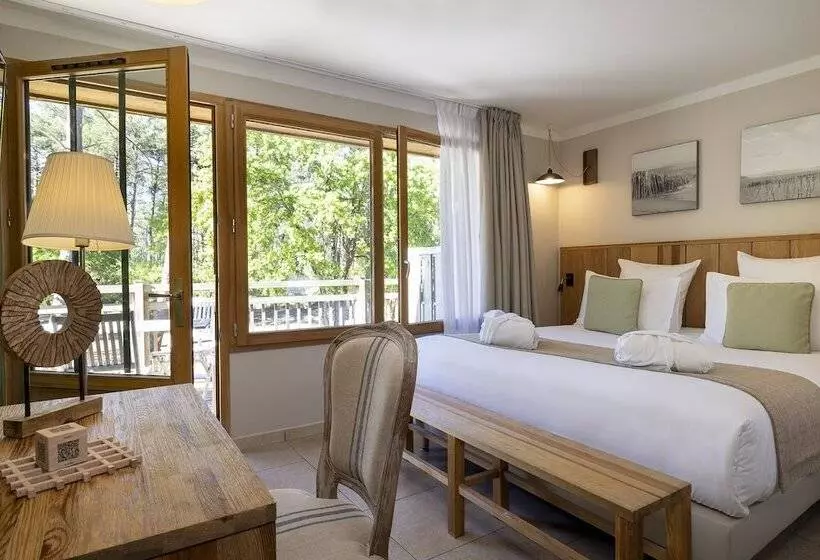 בית מלון כפרי Domaine Du Ferret Restaurant & Spa