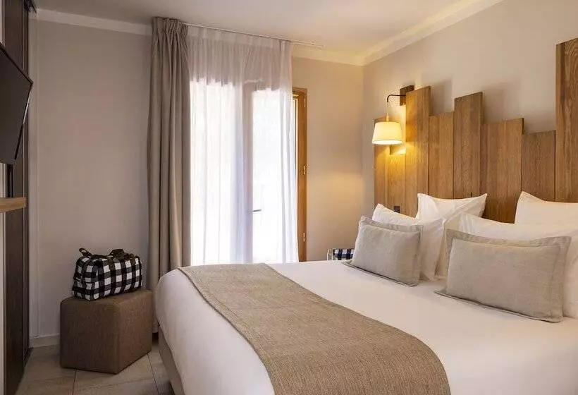 בית מלון כפרי Domaine Du Ferret Restaurant & Spa