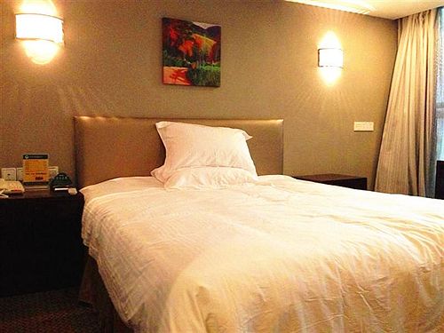 호텔 Greentree Inn Changzhou Liyang Pingling Square Business