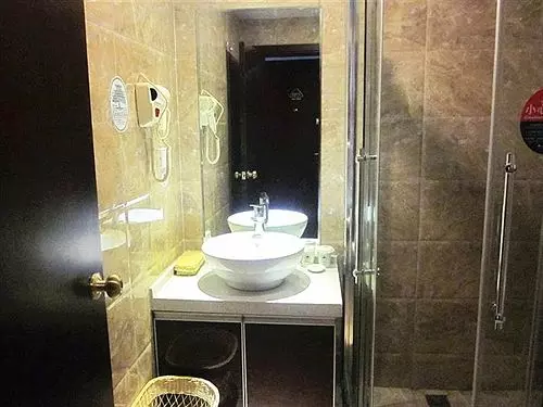 בית מלון כפרי Greentree Inn Changzhou Liyang Pingling Square Business