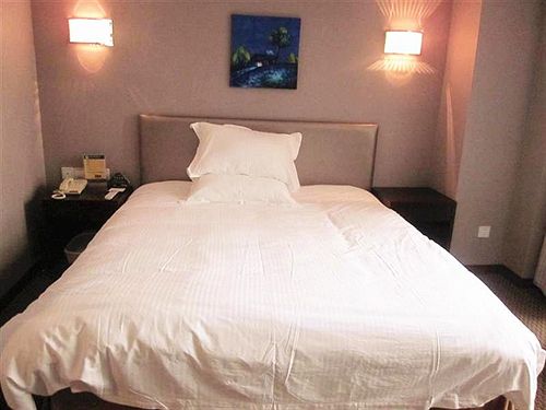 호텔 Greentree Inn Changzhou Liyang Pingling Square Business