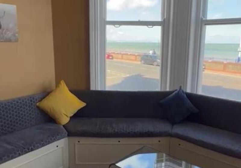 فندق Marine Parade