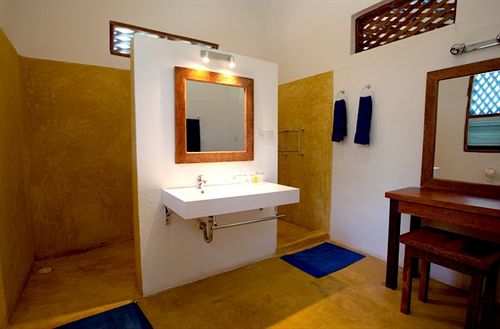 فندق Pongwe Beach