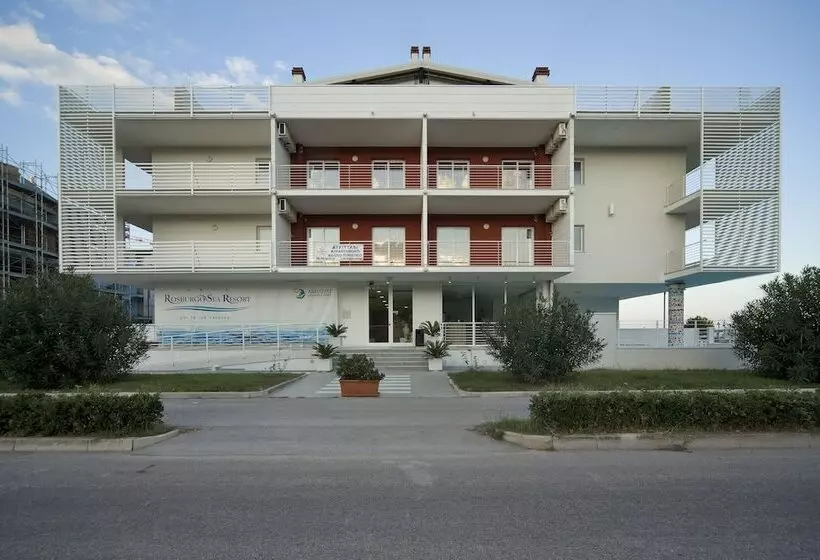 Отель Residence Rosburgo Sea Resort