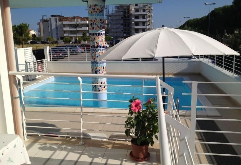 فندق Residence Rosburgo Sea Resort