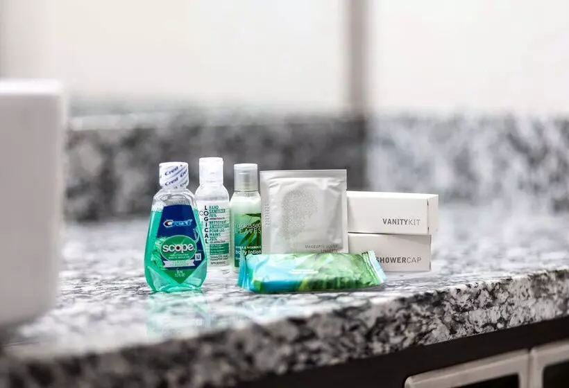 Hotel Home Inn And Suites Lloydminster